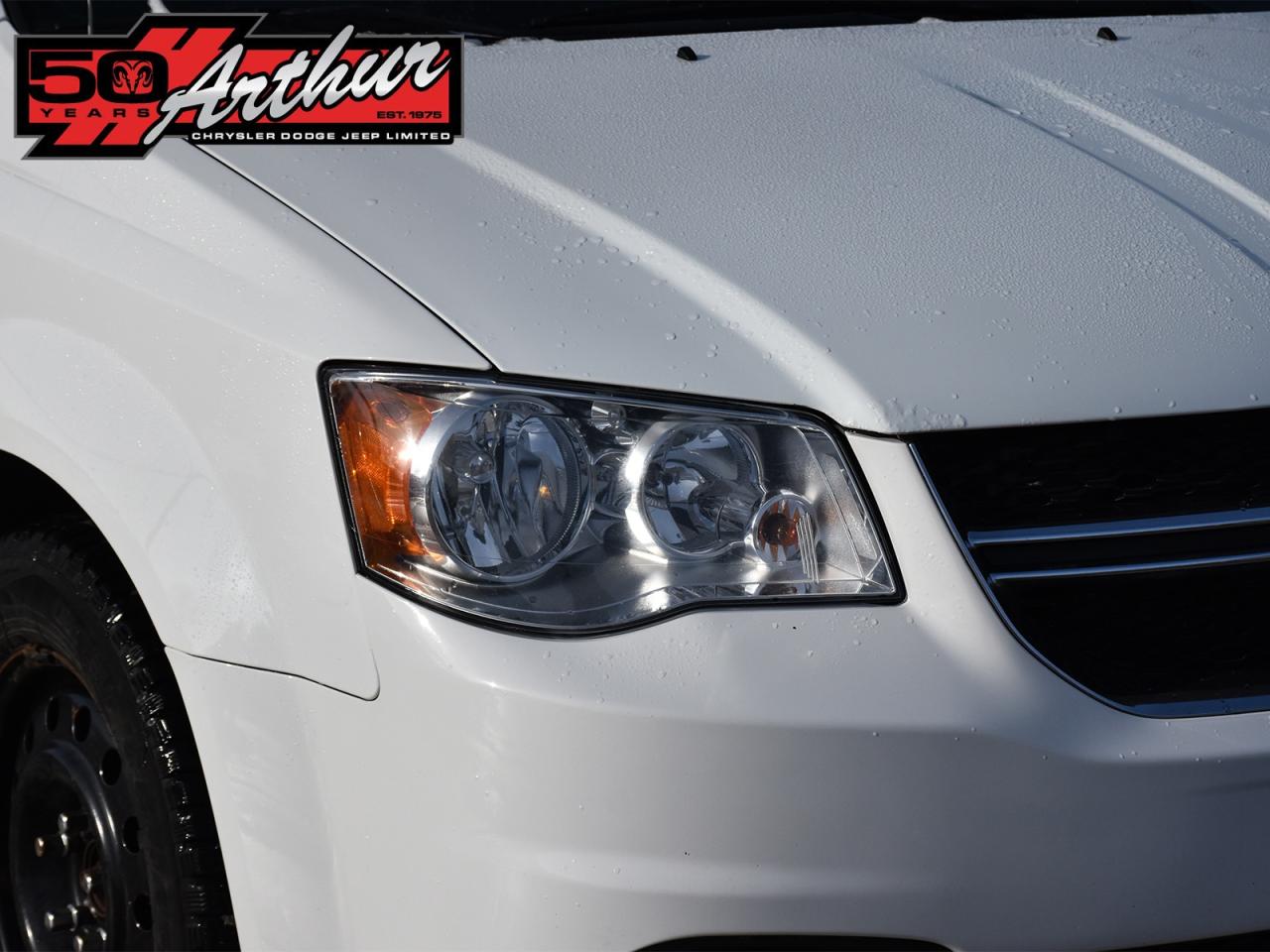 2016 Dodge Grand Caravan Crew Plus Photo