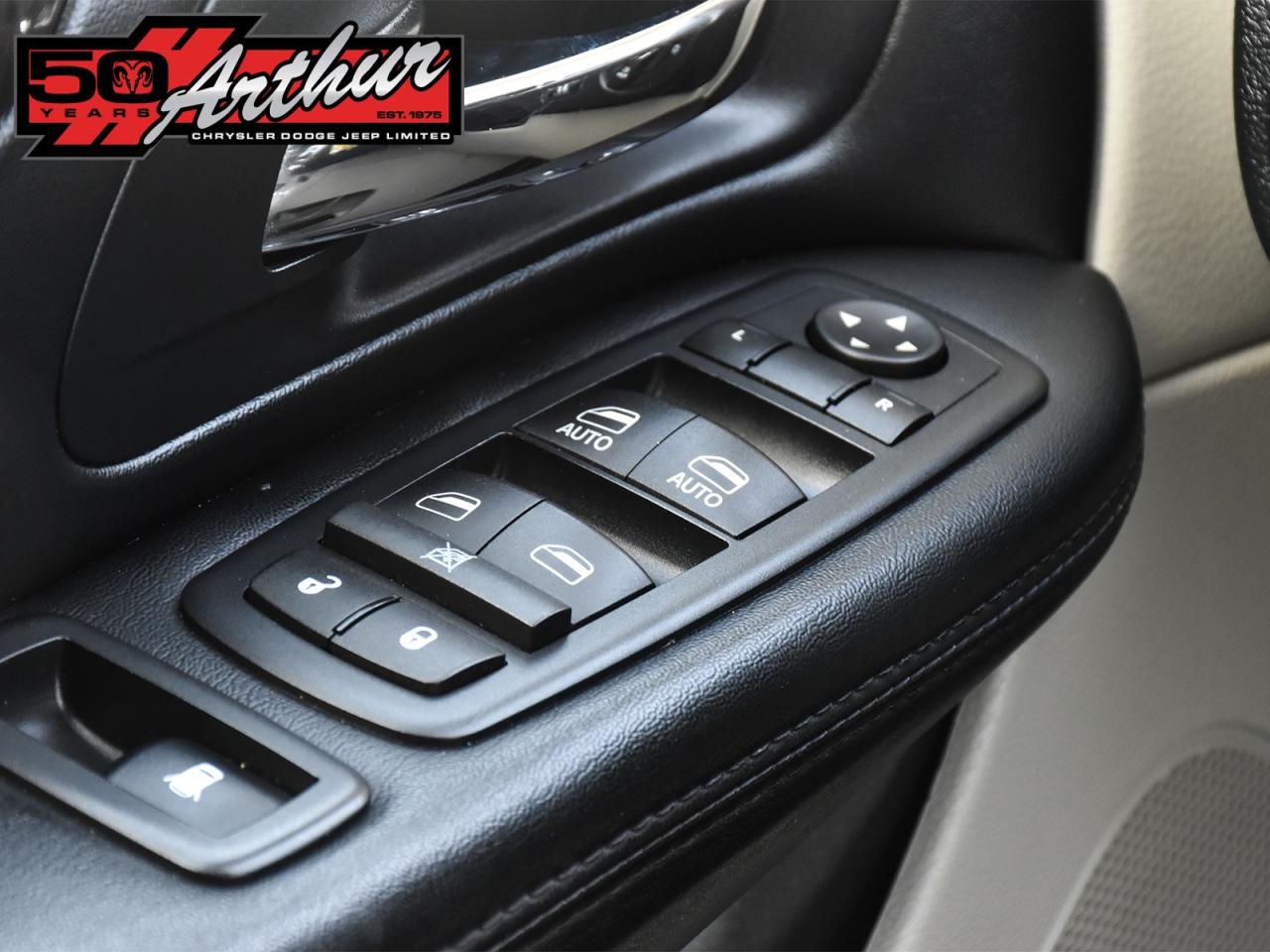 2016 Dodge Grand Caravan Crew Plus Photo