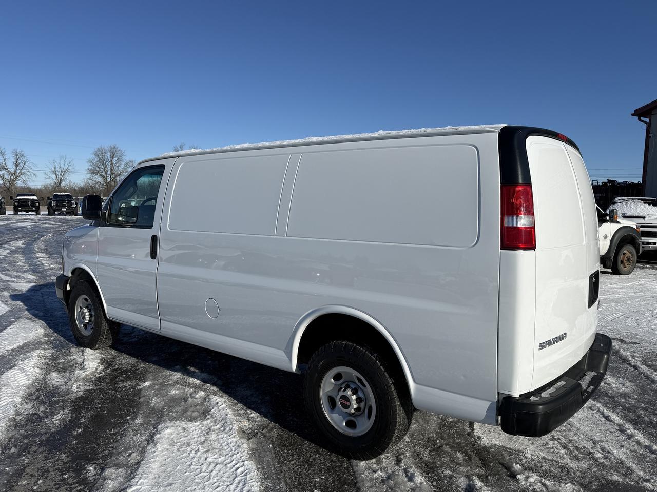 2019 GMC Savana Cargo Van RWD 2500 135 Photo