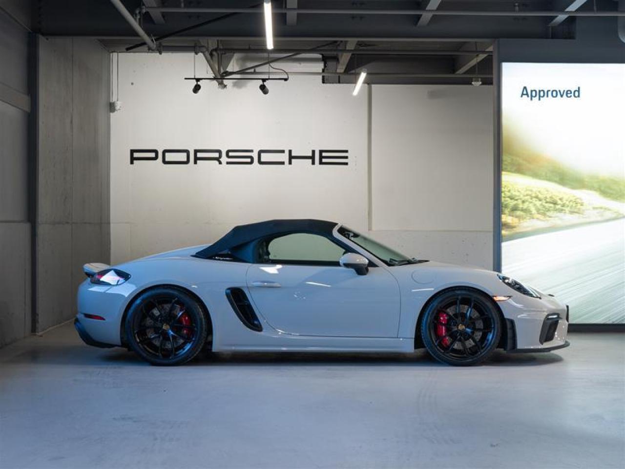 2021 Porsche 718 Spyder  Photo