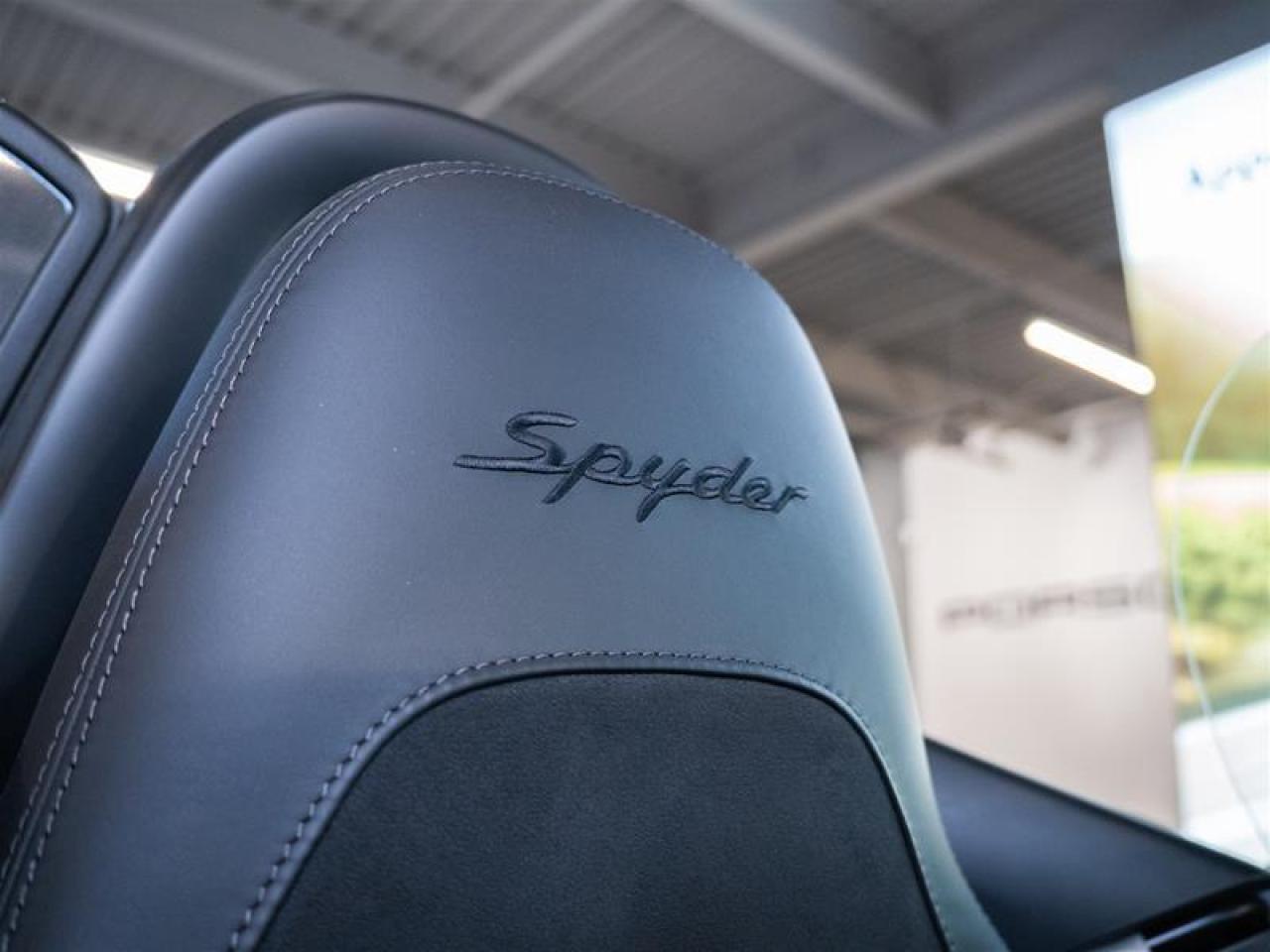 2021 Porsche 718 Spyder  Photo