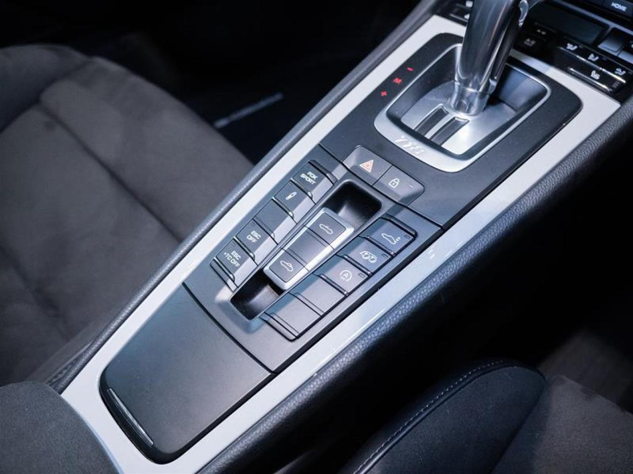 2021 Porsche 718 Spyder  Photo