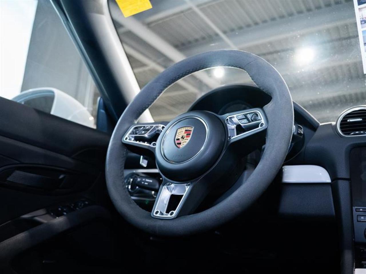 2021 Porsche 718 Spyder  Photo