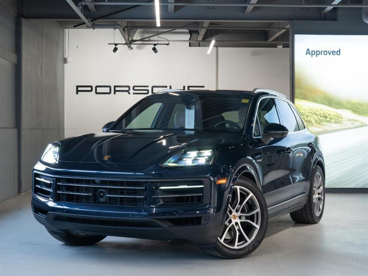 2024 Porsche Cayenne S e-Hybrid AWD Photo0