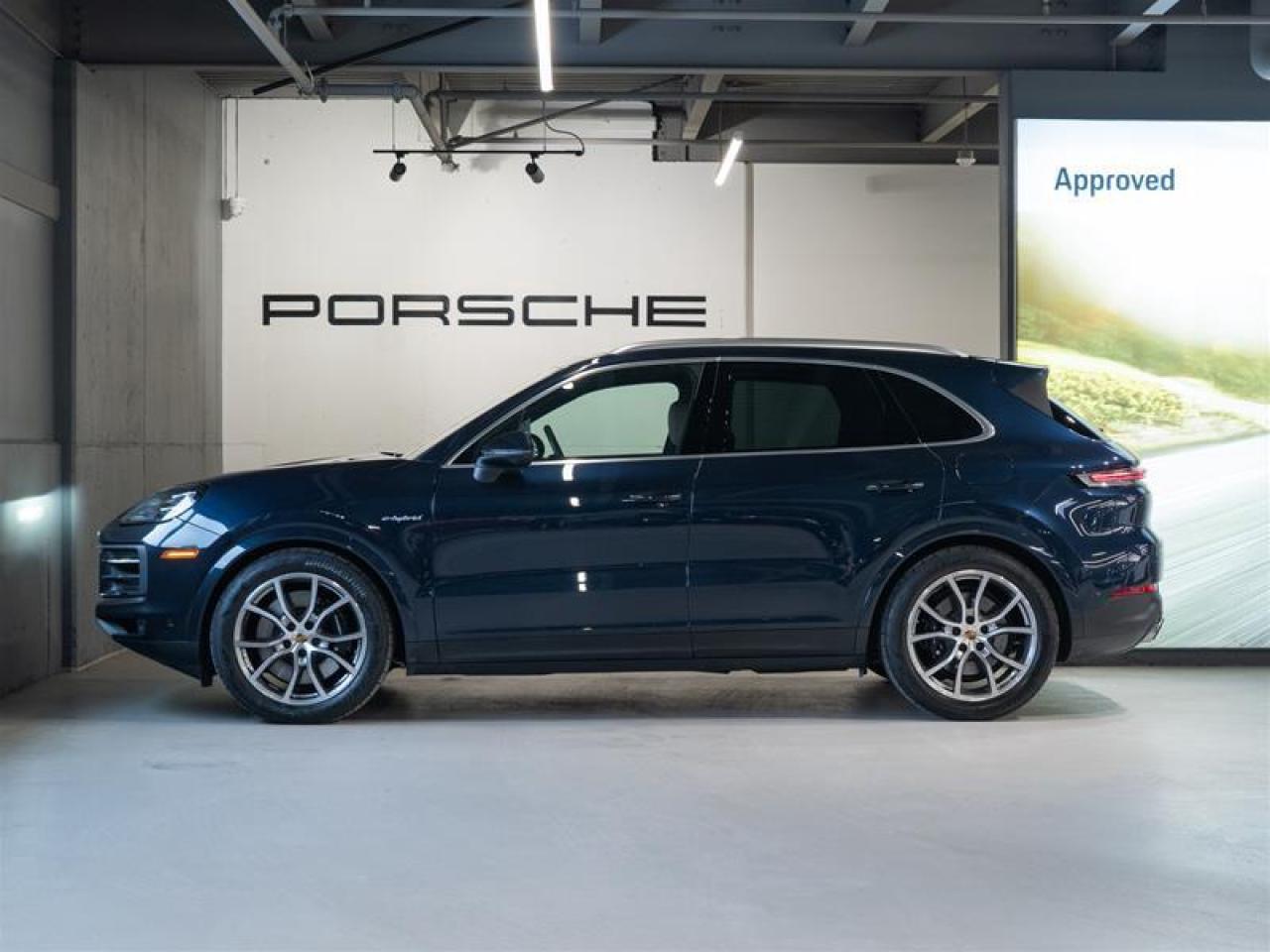 2024 Porsche Cayenne S e-Hybrid AWD Photo