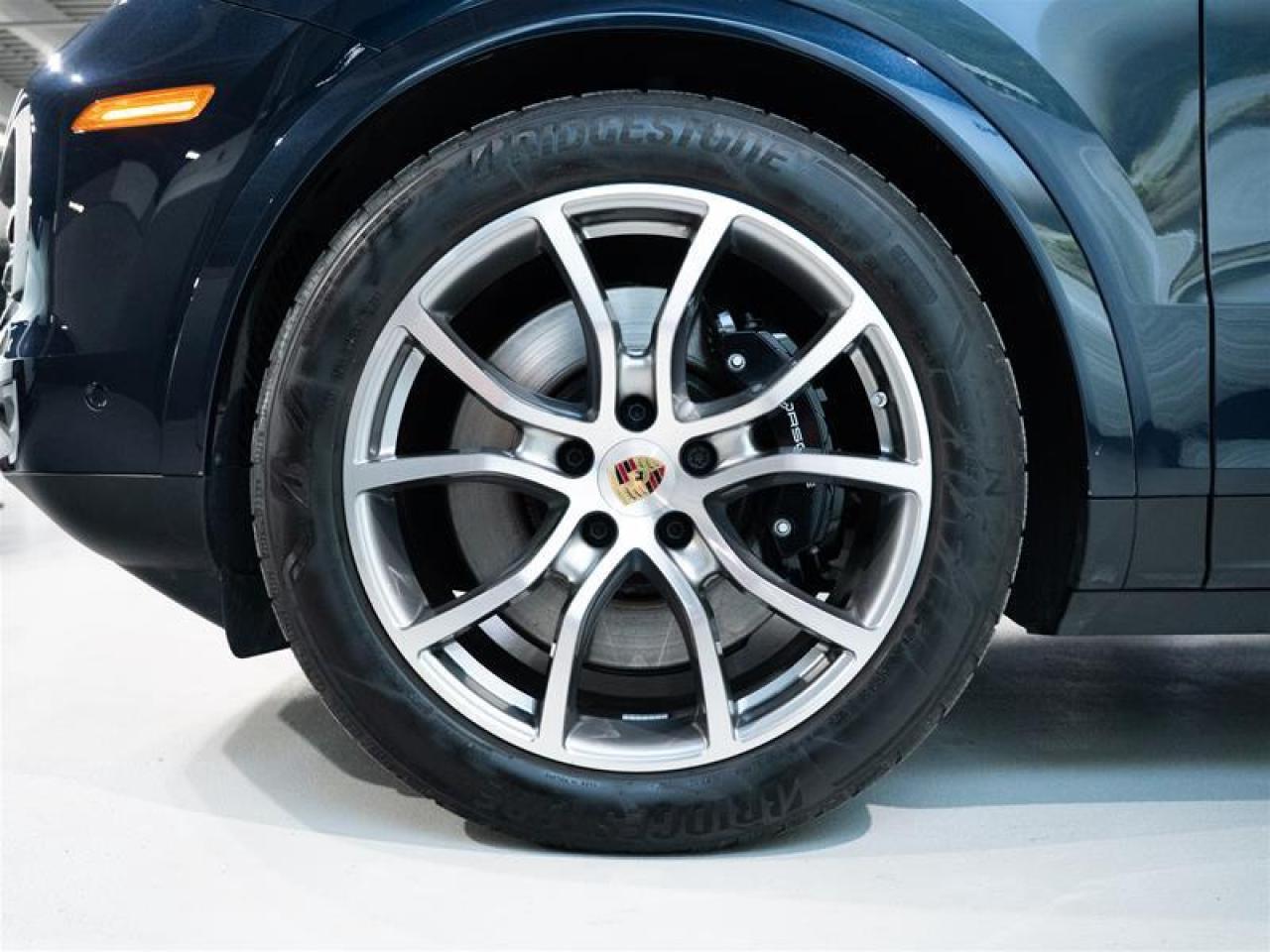 2024 Porsche Cayenne S e-Hybrid AWD Photo