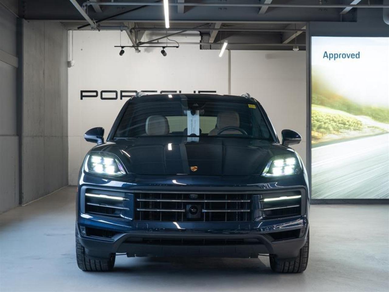 2024 Porsche Cayenne S e-Hybrid AWD Photo