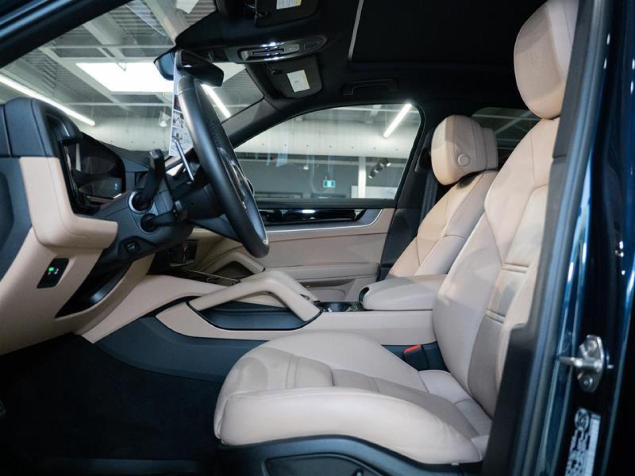 2024 Porsche Cayenne S e-Hybrid AWD Photo