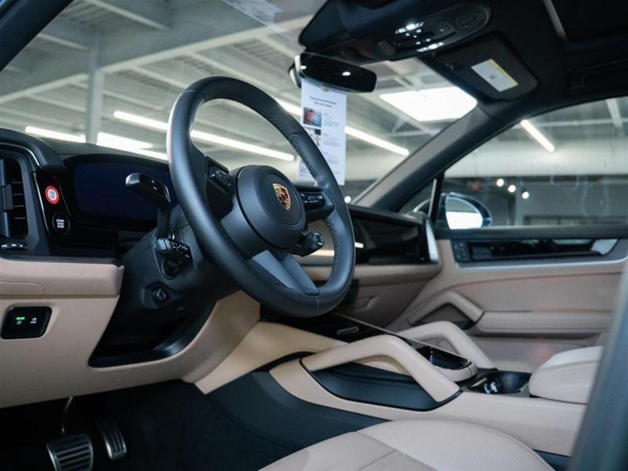 2024 Porsche Cayenne S e-Hybrid AWD Photo