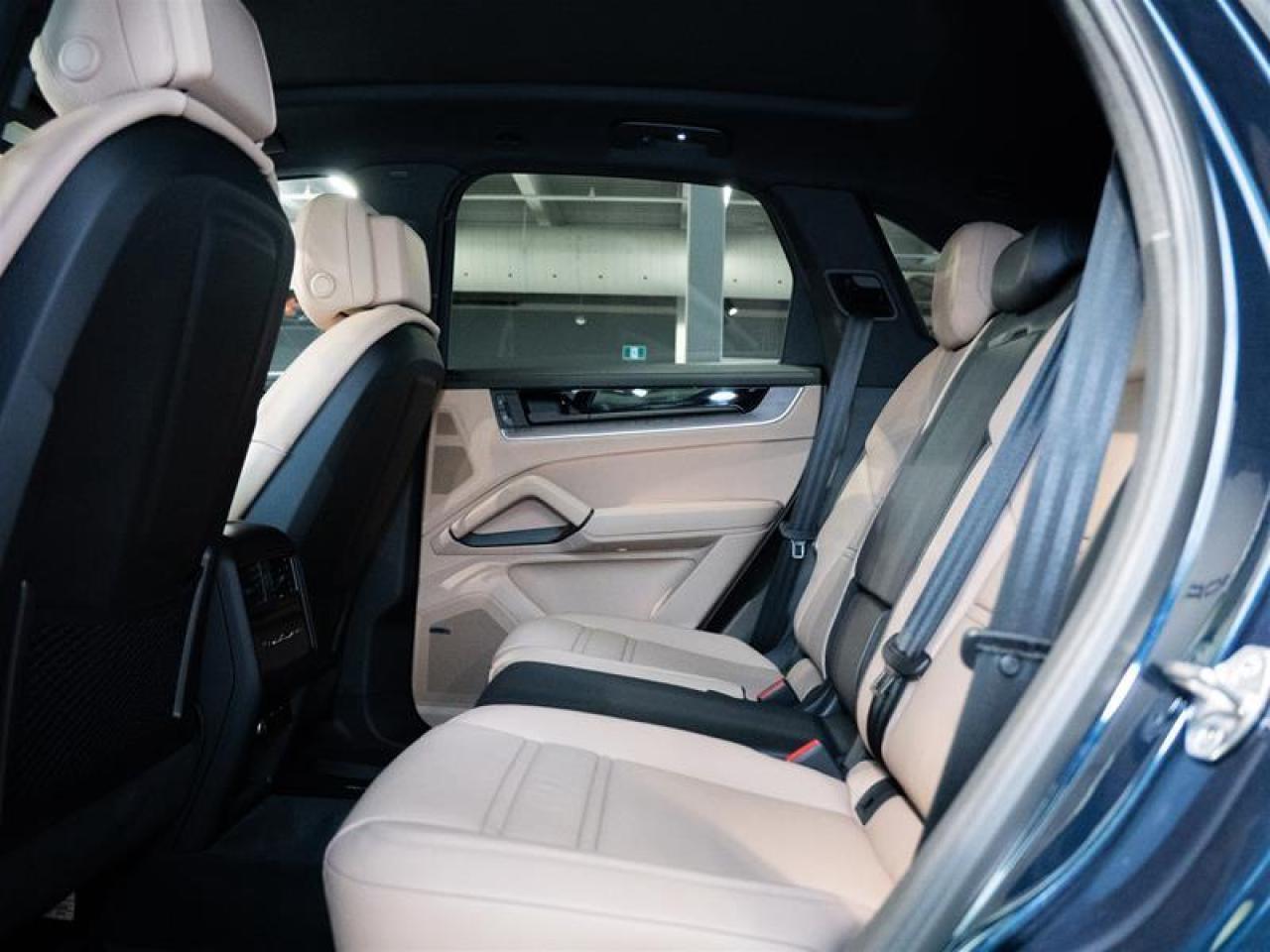 2024 Porsche Cayenne S e-Hybrid AWD Photo