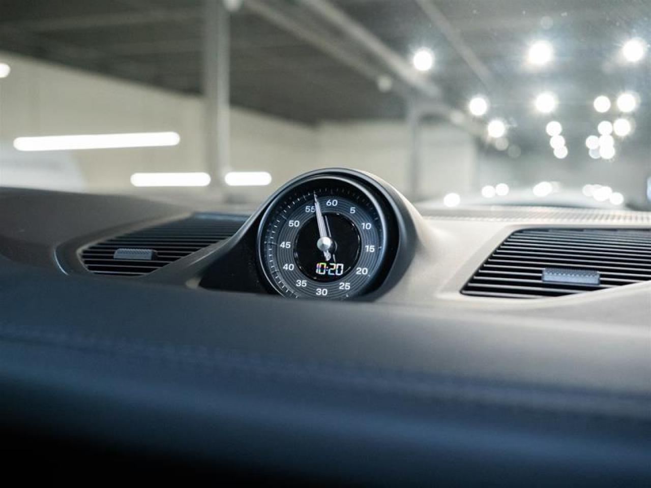 2024 Porsche Cayenne S e-Hybrid AWD Photo