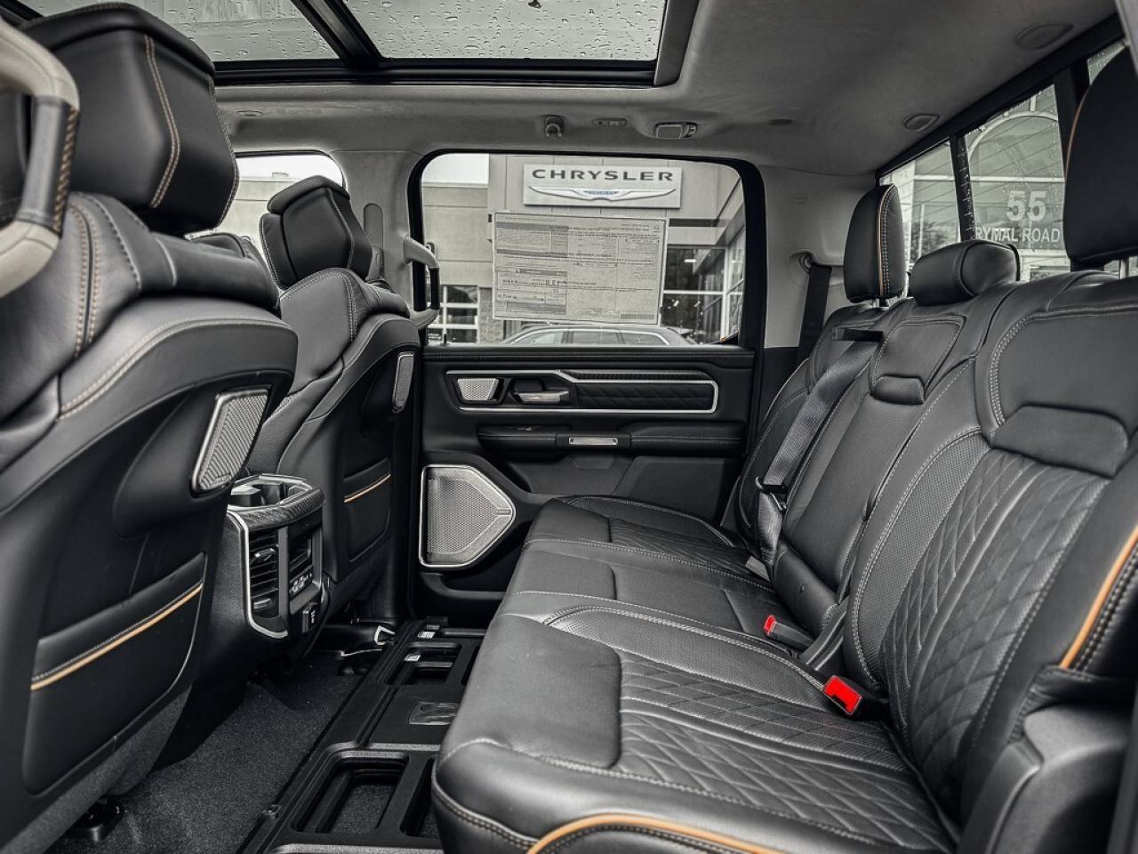 2026 RAM 1500 Tungsten   CREW   RAMBOX   AIR RIDE   PANO ROOF Photo4