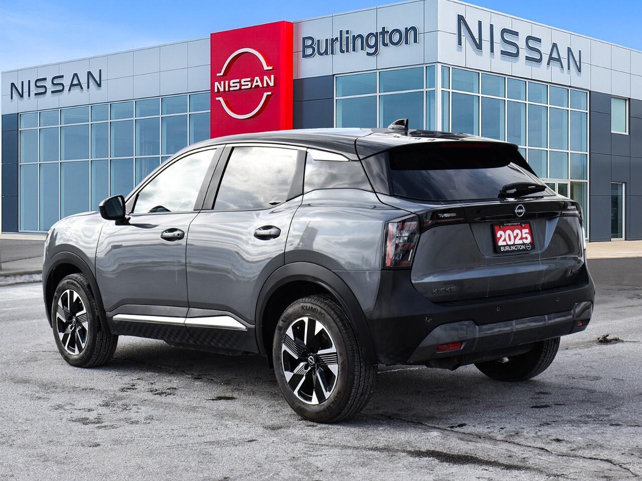 2025 Nissan Kicks SV AWD, DEMO CLEARANCE !! Photo