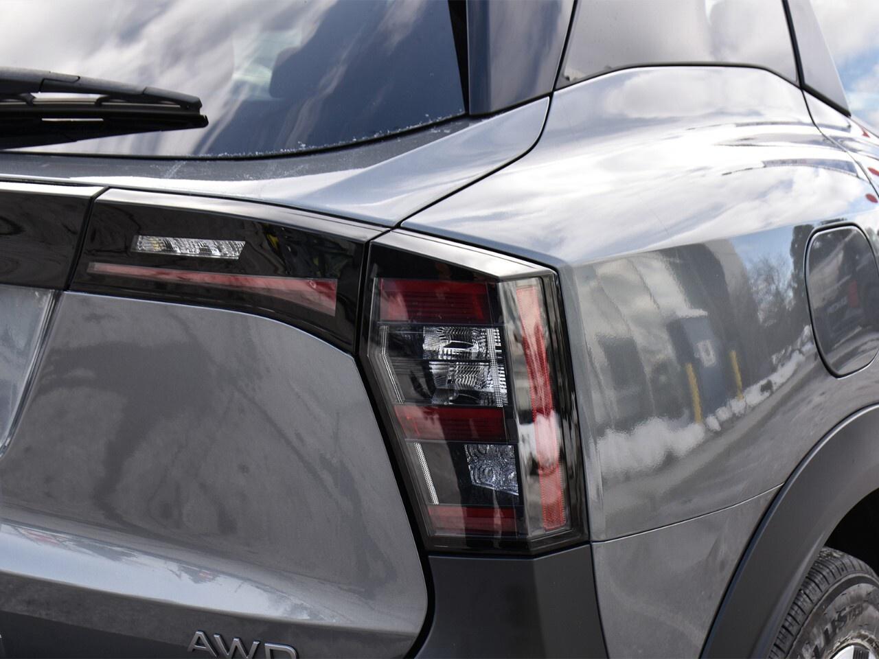 2025 Nissan Kicks SV AWD, DEMO CLEARANCE !! Photo