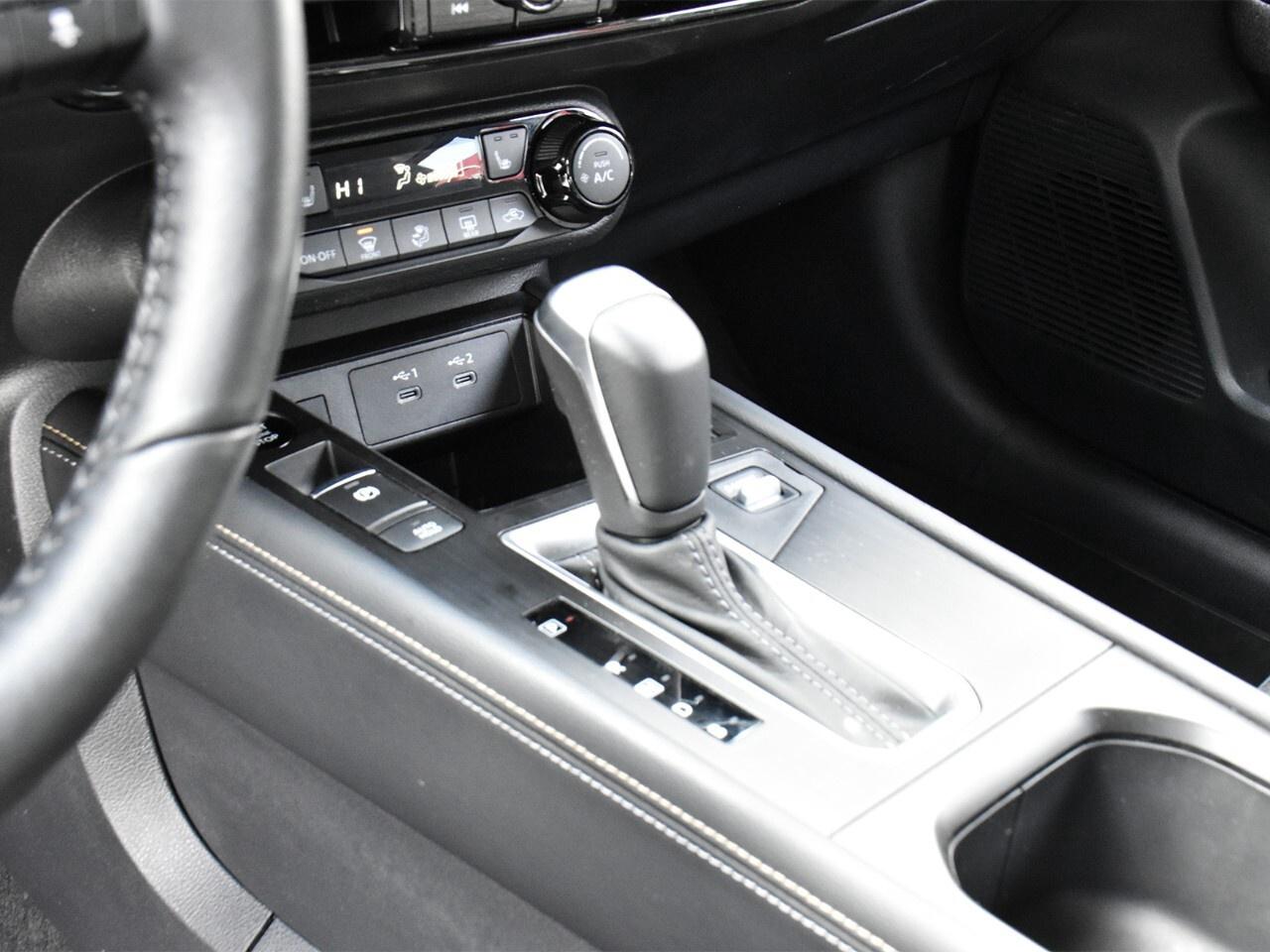 2025 Nissan Kicks SV AWD, DEMO CLEARANCE !! Photo