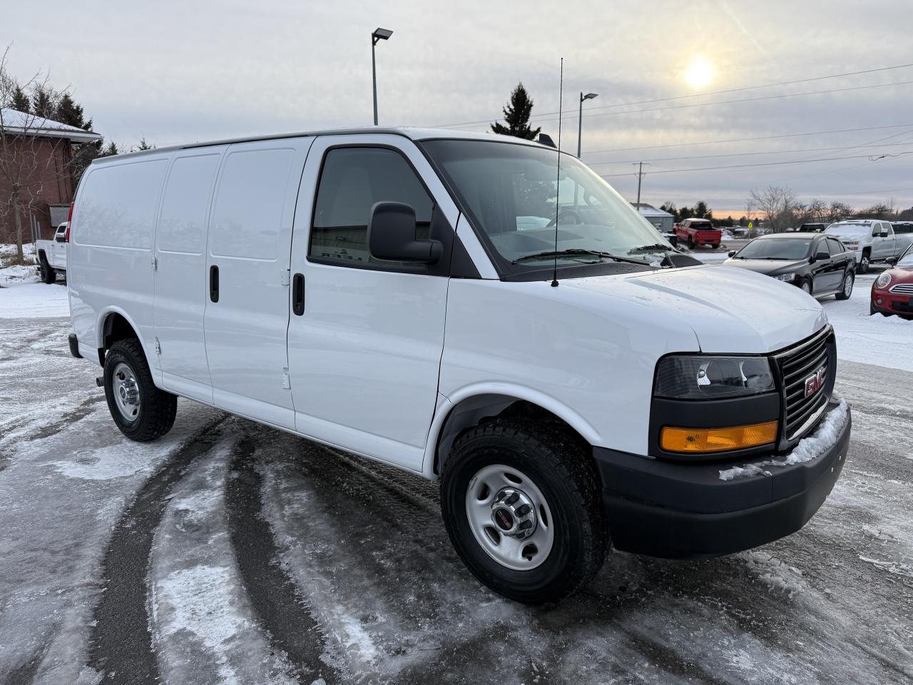 2023 GMC Savana Cargo Van RWD 2500 135 Photo