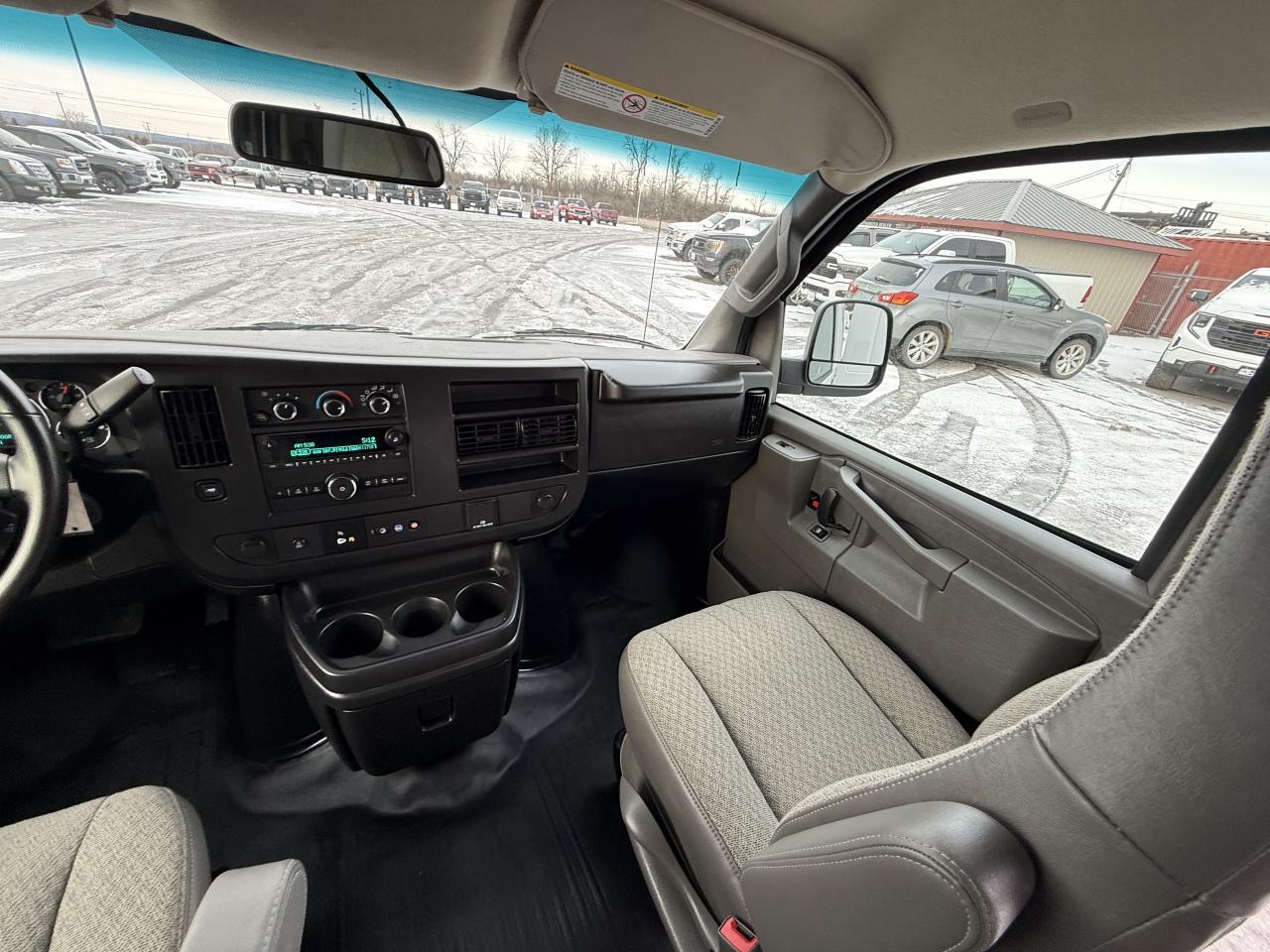 2023 GMC Savana Cargo Van RWD 2500 135 Photo