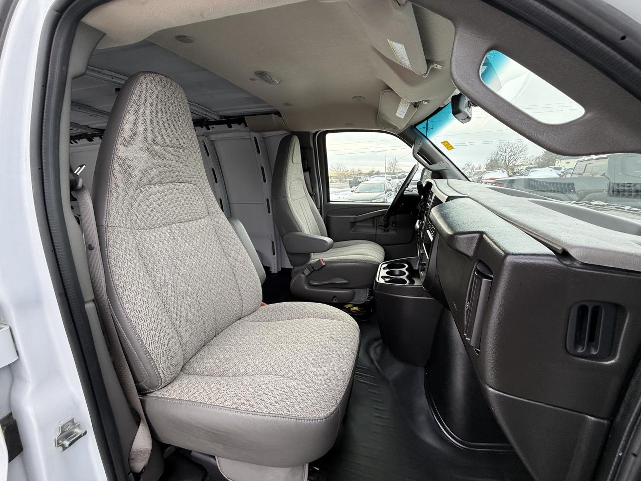 2023 GMC Savana Cargo Van RWD 2500 135 Photo