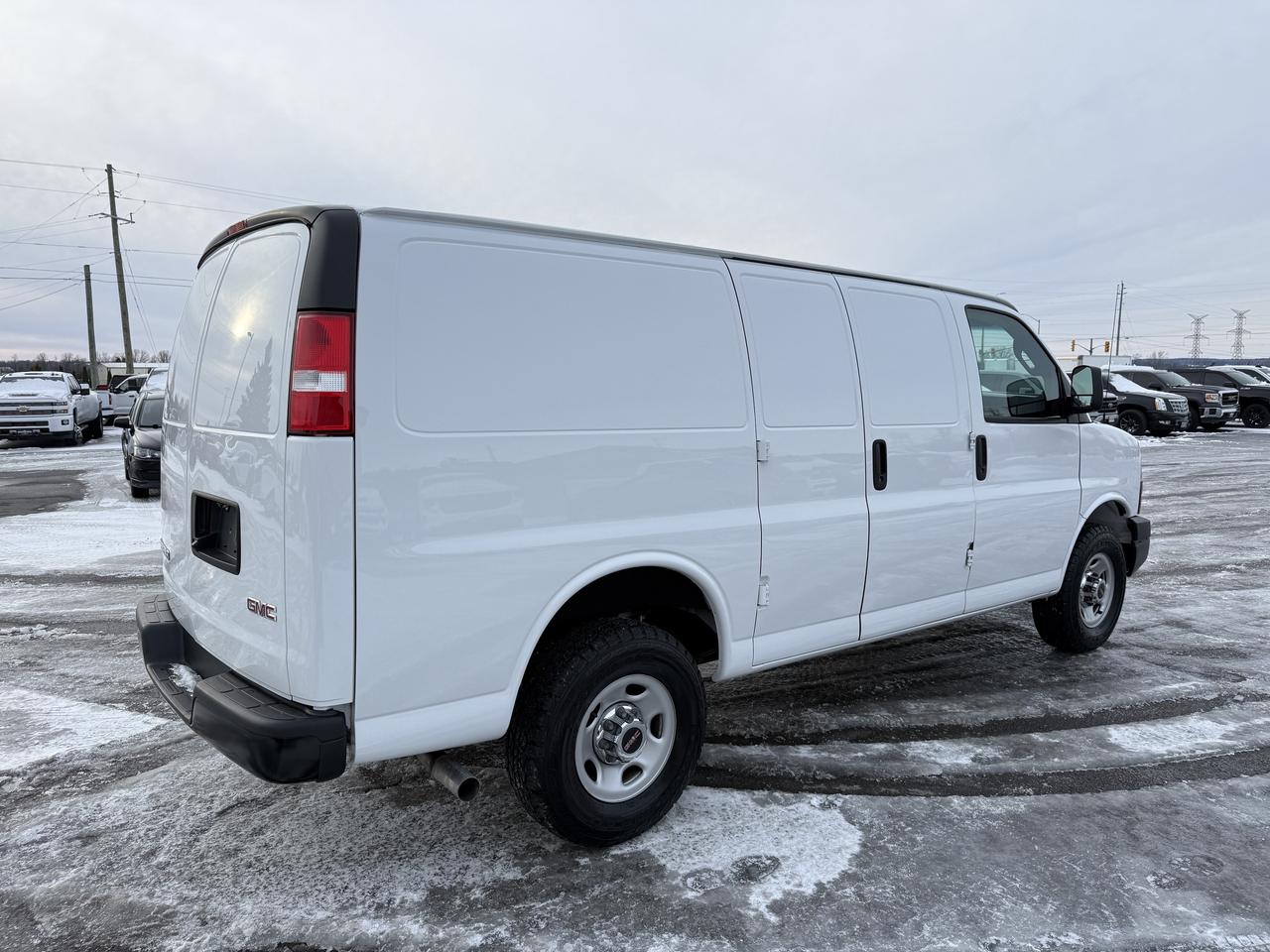 2023 GMC Savana Cargo Van RWD 2500 135 Photo
