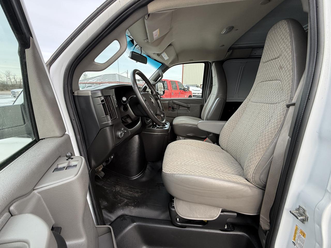 2023 GMC Savana Cargo Van RWD 2500 135 Photo