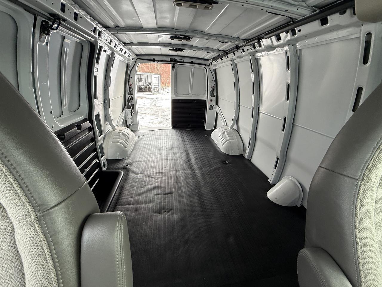 2023 GMC Savana Cargo Van RWD 2500 135 Photo