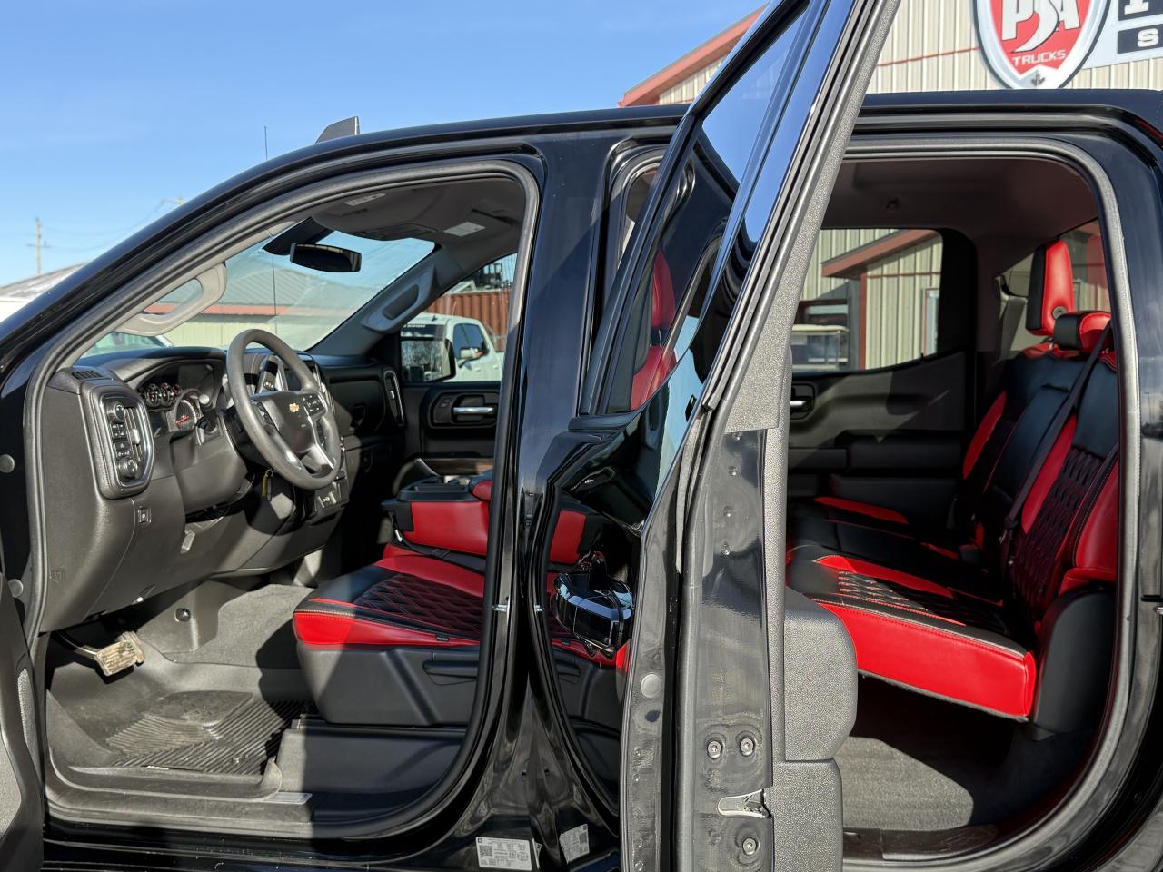 2019 Chevrolet Silverado 1500 LT STEALTH EDITION!! Photo