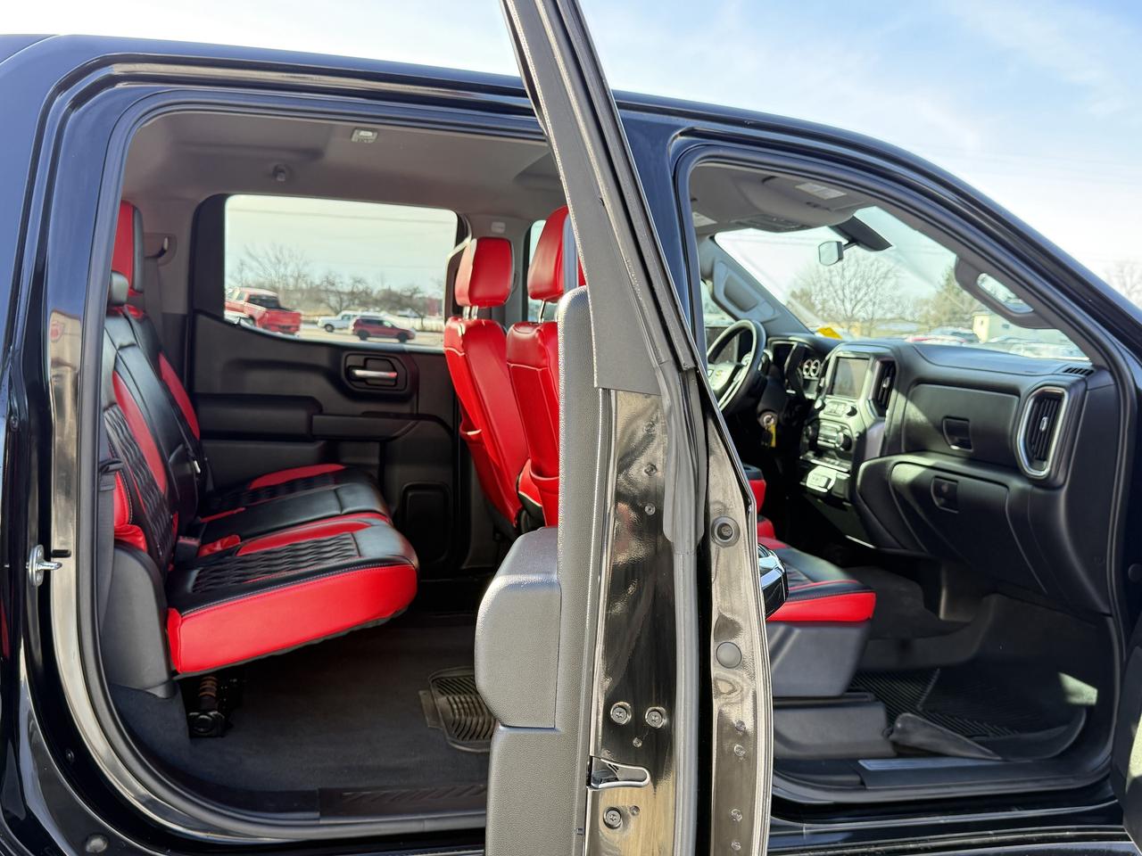 2019 Chevrolet Silverado 1500 LT STEALTH EDITION!! Photo