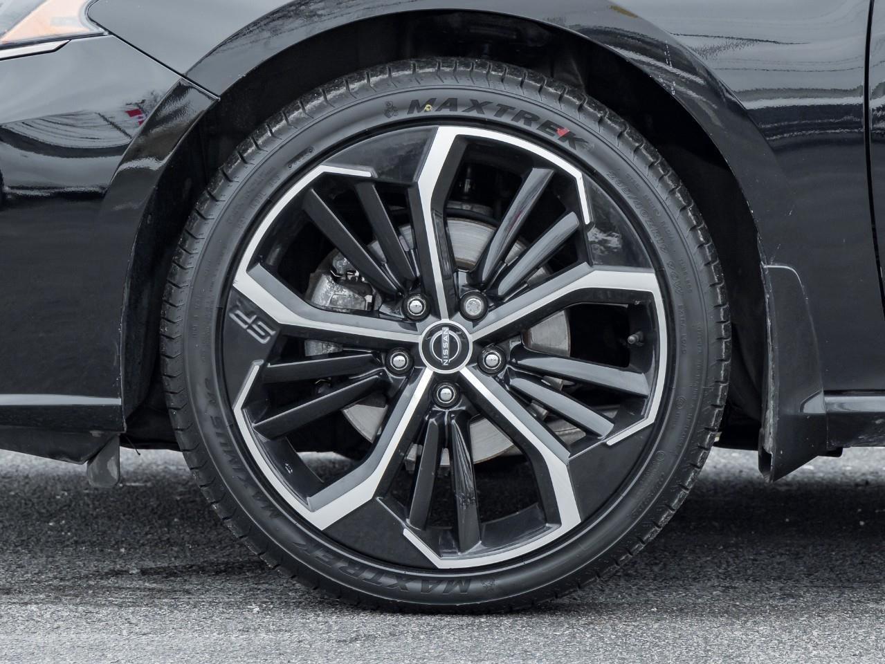 2023 Nissan Altima SR Photo3