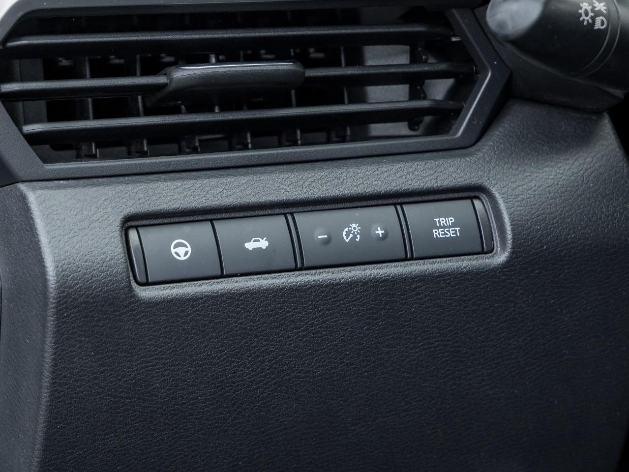 2023 Nissan Altima SR Photo