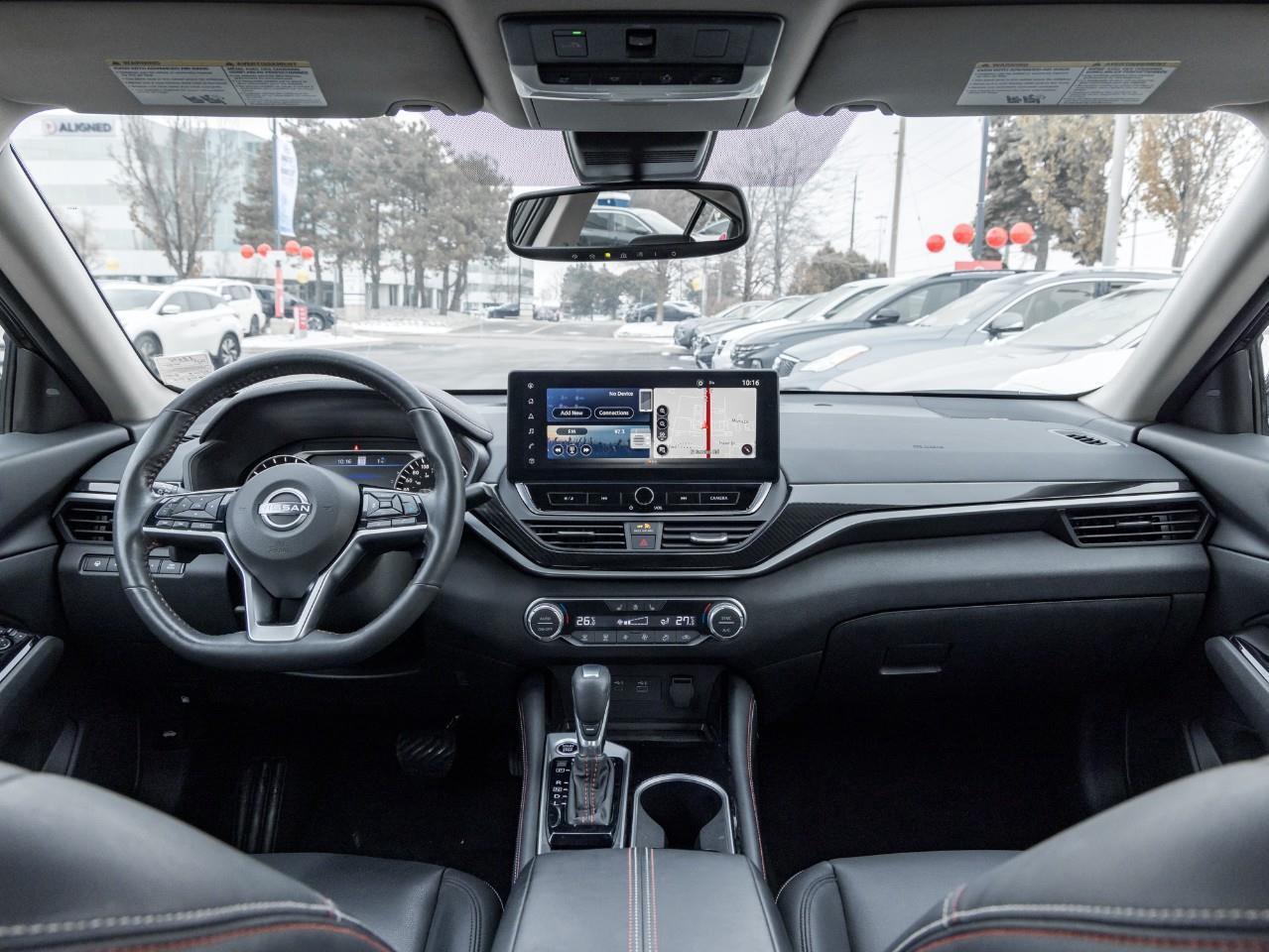 2023 Nissan Altima SR Photo