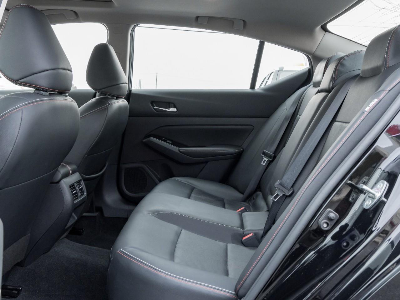 2023 Nissan Altima SR Photo