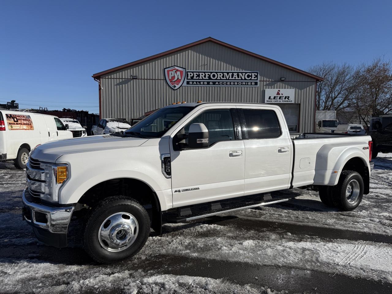 2017 Ford F-350 LARIAT POWERSTROKE DUALLY 4X4 Photo