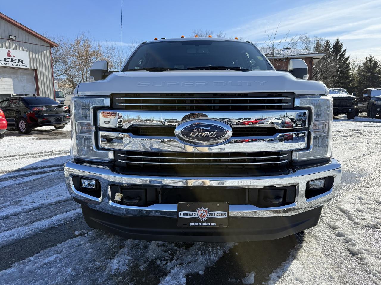 2017 Ford F-350 LARIAT POWERSTROKE DUALLY 4X4 Photo