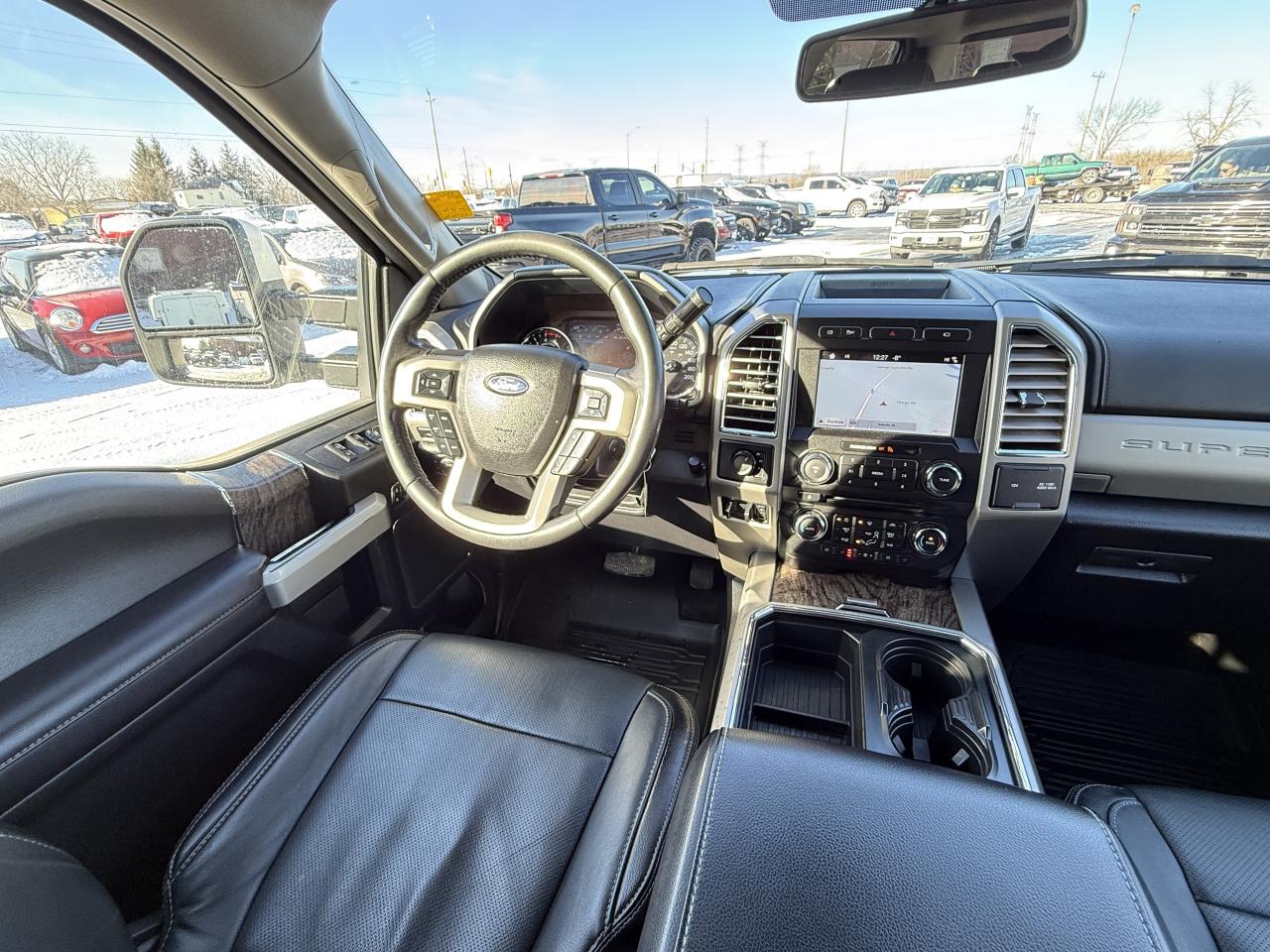 2017 Ford F-350 LARIAT POWERSTROKE DUALLY 4X4 Photo