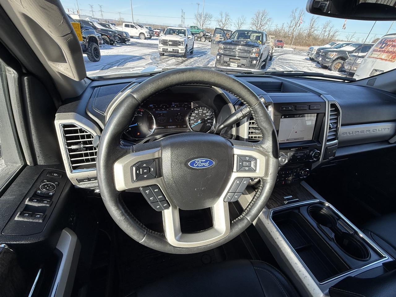 2017 Ford F-350 LARIAT POWERSTROKE DUALLY 4X4 Photo