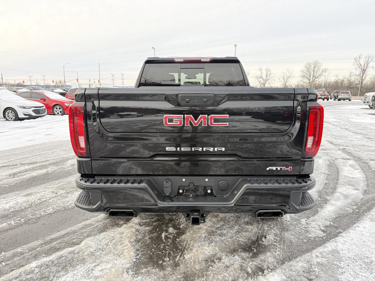 2022 GMC Sierra 1500 4WD Crew Cab 157  AT4 Photo