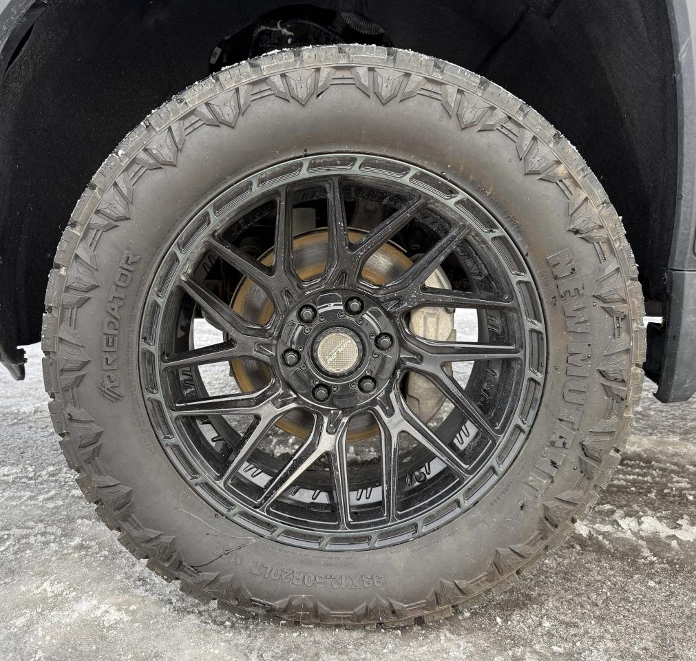 2022 GMC Sierra 1500 4WD Crew Cab 157  AT4 Photo