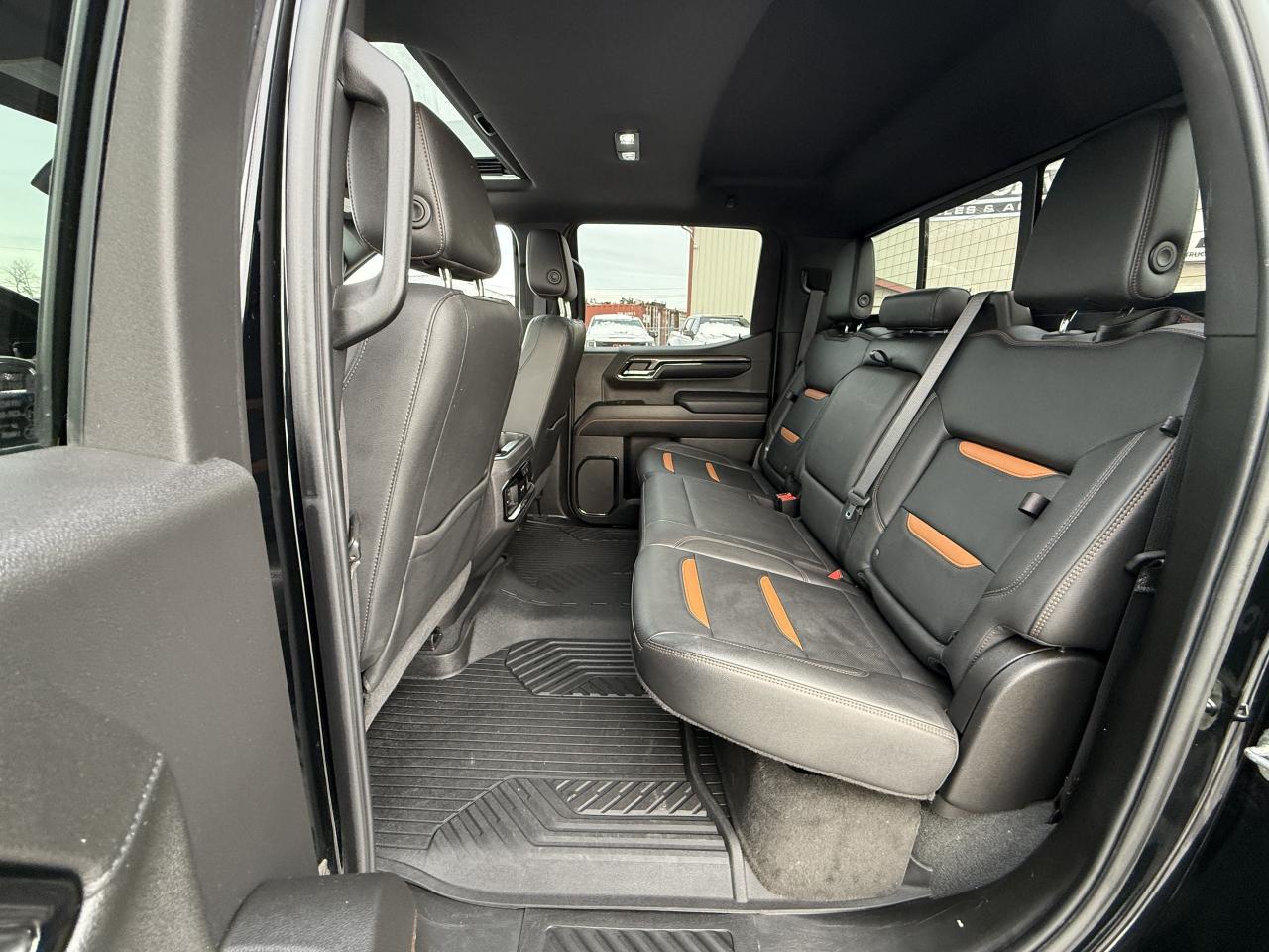 2022 GMC Sierra 1500 4WD Crew Cab 157  AT4 Photo