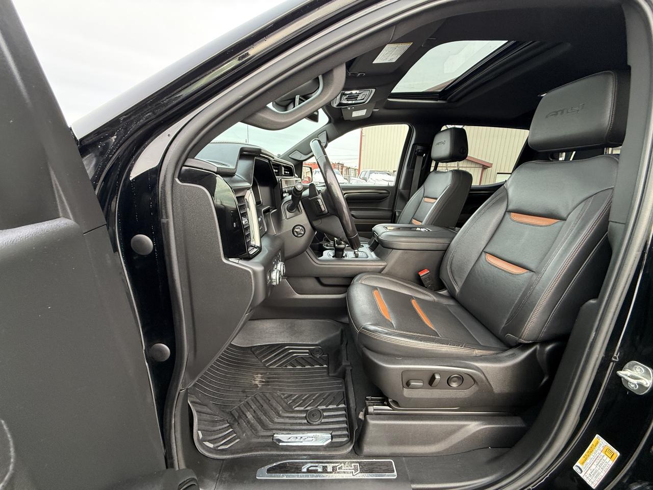 2022 GMC Sierra 1500 4WD Crew Cab 157  AT4 Photo