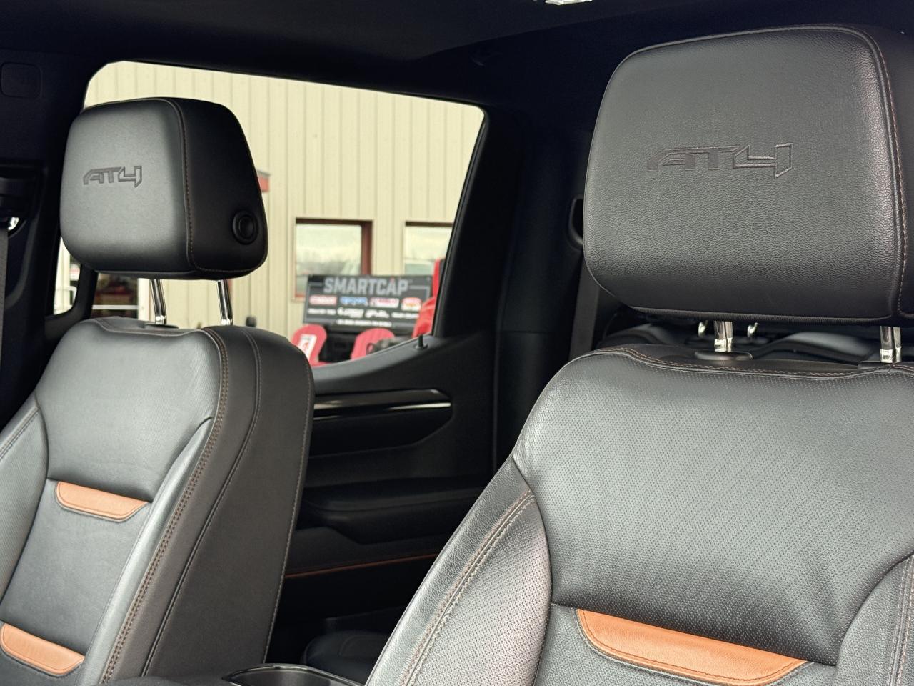 2022 GMC Sierra 1500 4WD Crew Cab 157  AT4 Photo