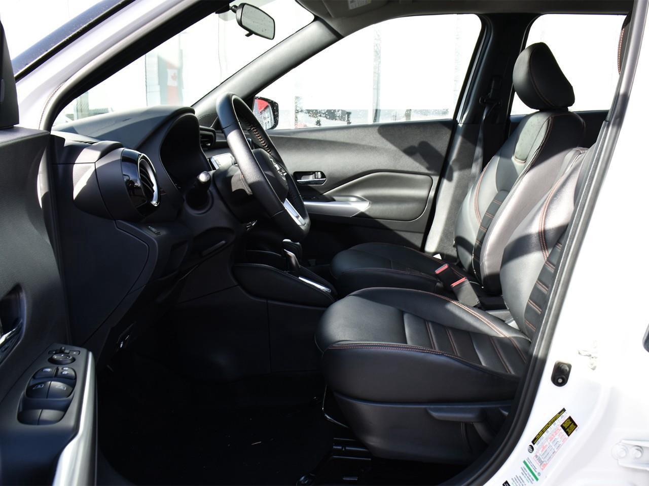 2019 Nissan Kicks SR Photo