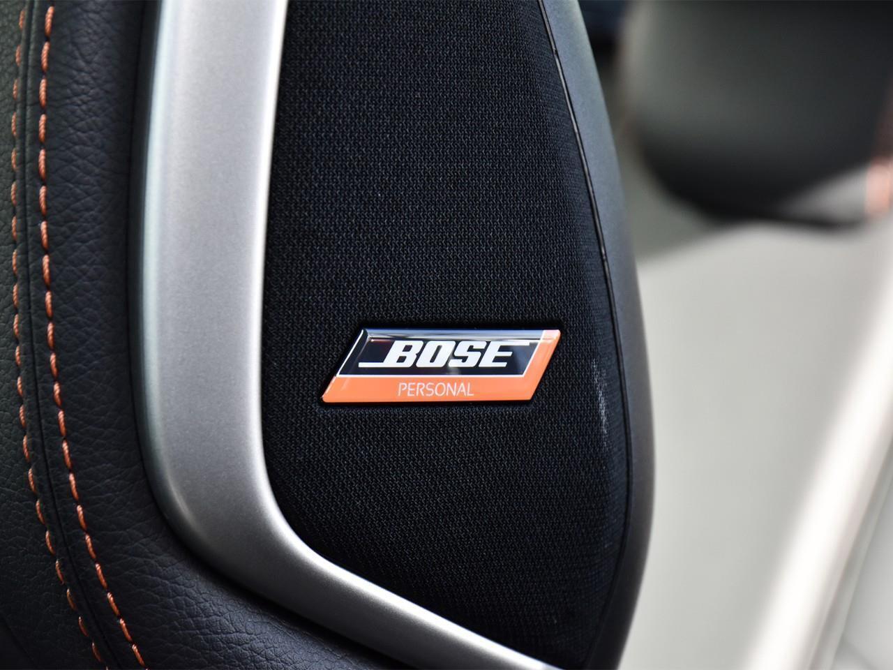 2019 Nissan Kicks SR Photo