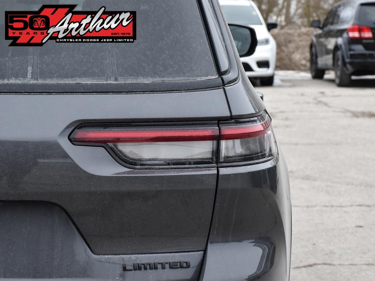 2025 Jeep Grand Cherokee L L LIMITED 4X4 Photo