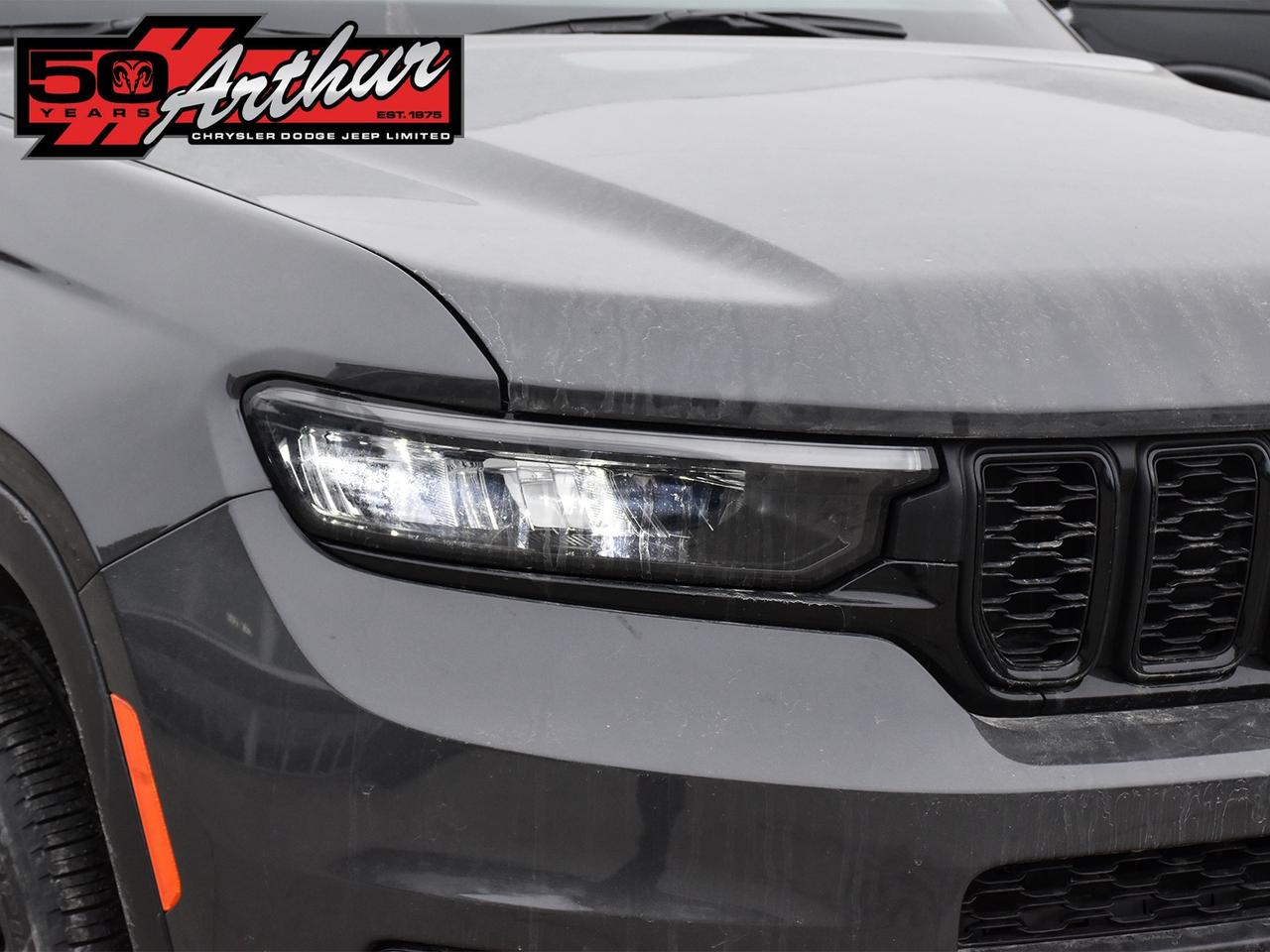 2025 Jeep Grand Cherokee L L LIMITED 4X4 Photo