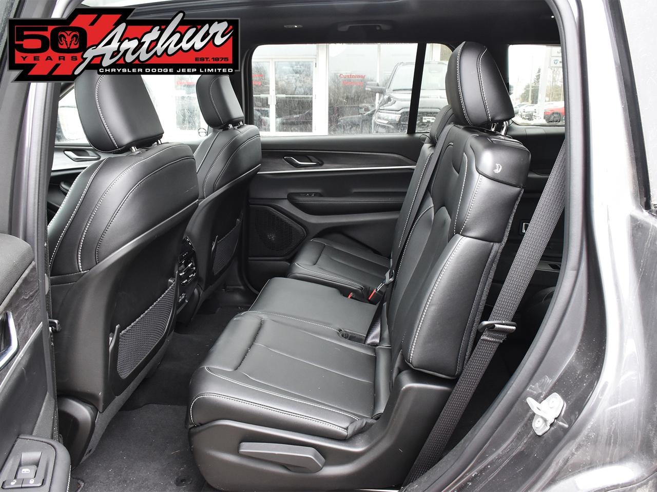 2025 Jeep Grand Cherokee L L LIMITED 4X4 Photo