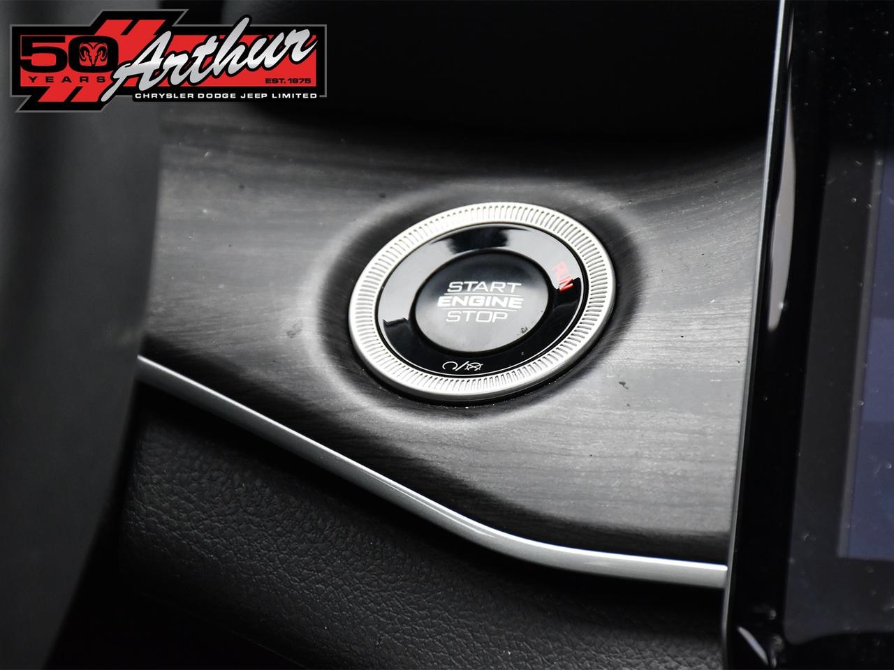 2025 Jeep Grand Cherokee L L LIMITED 4X4 Photo