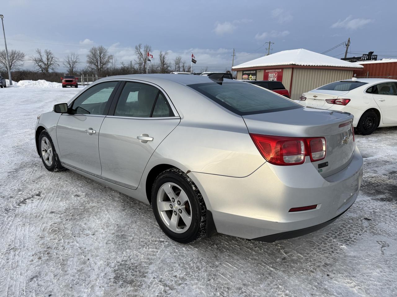 2016 Chevrolet Malibu 4dr Sdn LS w-1LS Photo3
