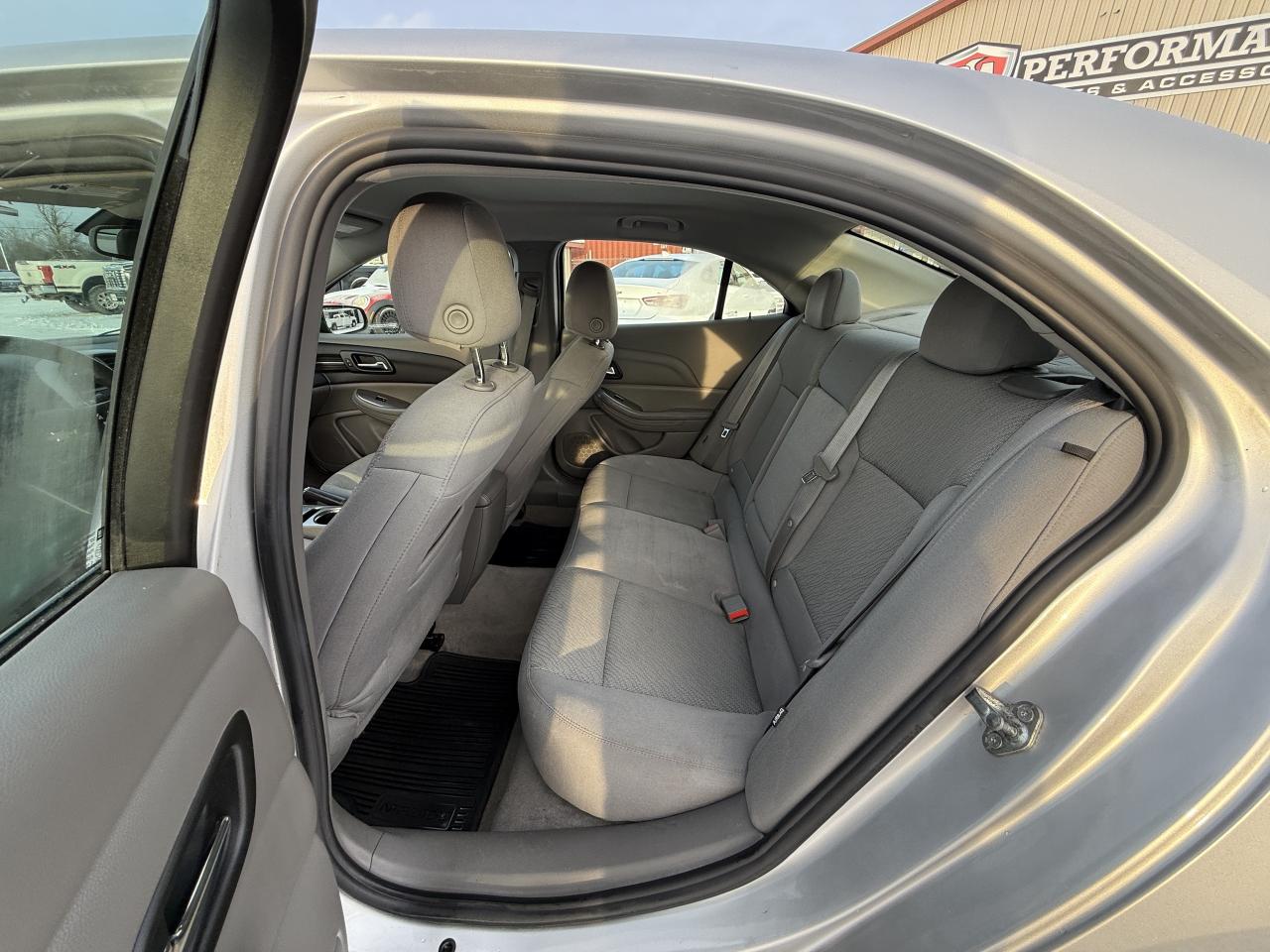 2016 Chevrolet Malibu 4dr Sdn LS w-1LS Photo