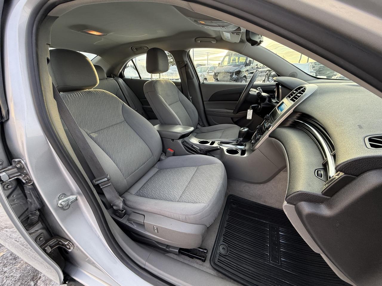 2016 Chevrolet Malibu 4dr Sdn LS w-1LS Photo