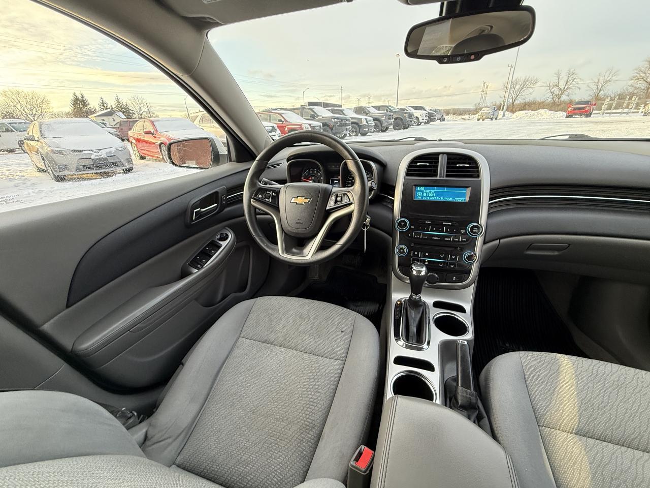 2016 Chevrolet Malibu 4dr Sdn LS w-1LS Photo